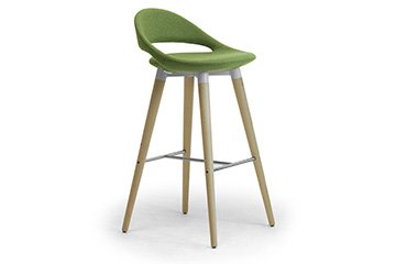 Sgabelli di design con gambe in legno e rivestimenti lavabili per sala da pranzo hotel, ristorante e bar Samba